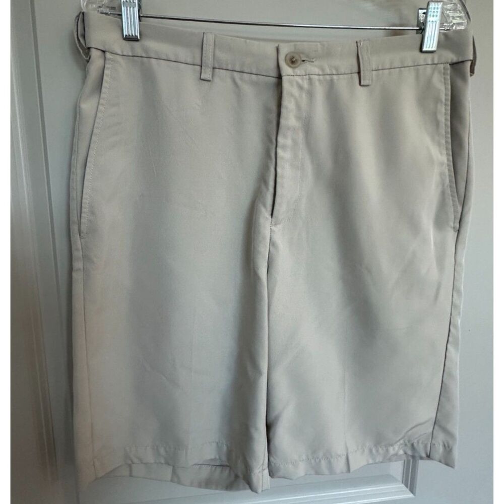 Haggar Clothing Men's Khaki Beige Shorts Men's Sz 34